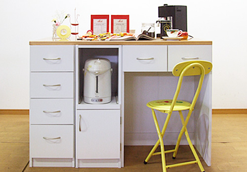 家具の掃除の仕方：素材別ガイド！「水拭きNGなもの」「中性洗剤OKなもの」をプロが解説